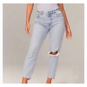 Abercrombie & Fitch The Mom High Rise Curve Love Jeans In Light Wash Blue 6
